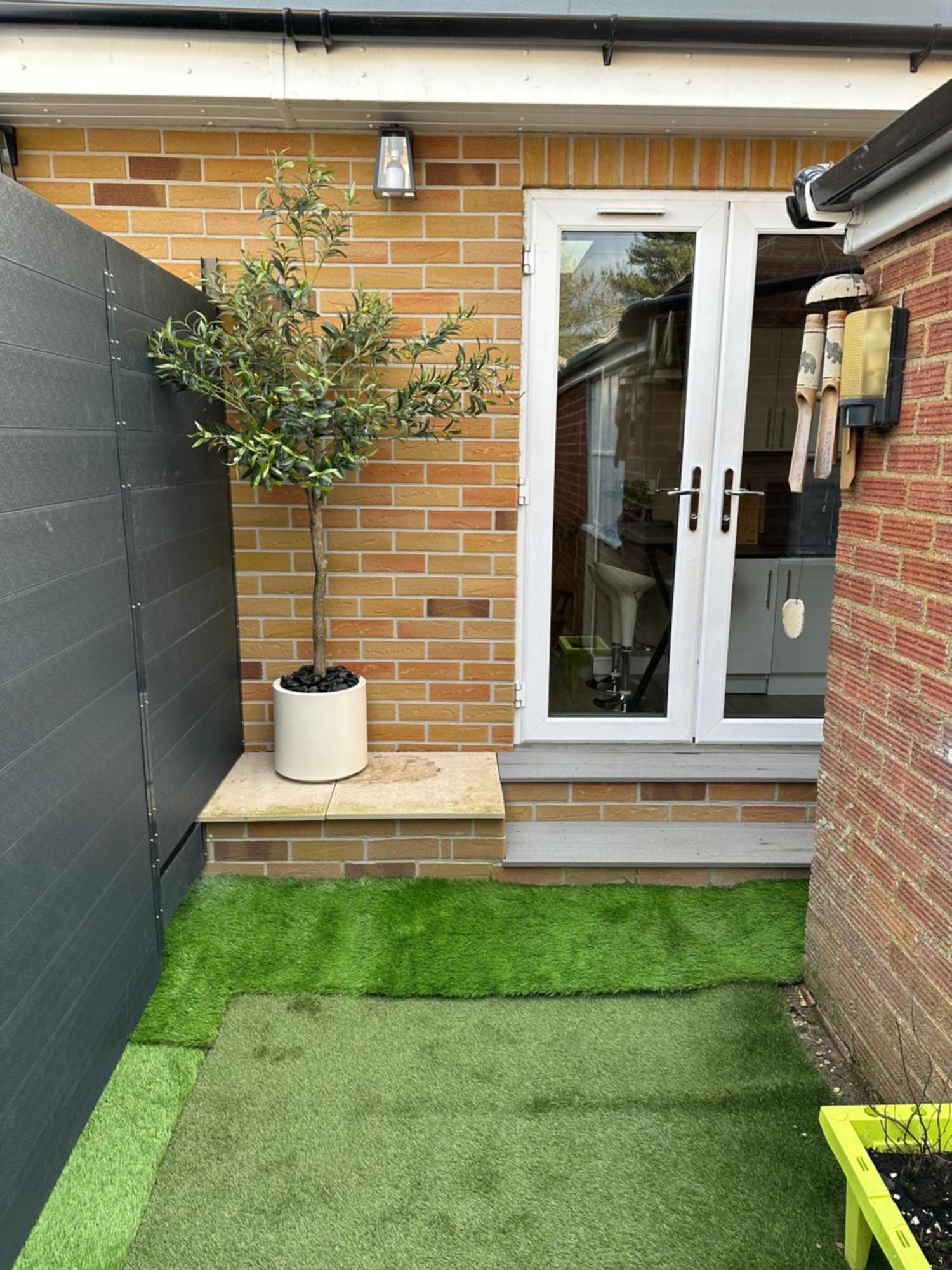 Modern Garden For Comfy