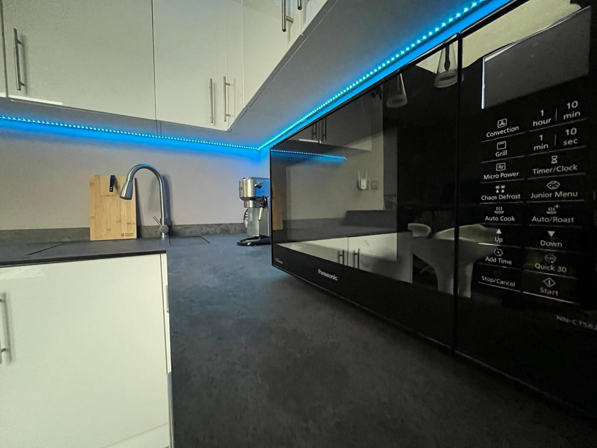 Modern Garden For Comfy Apartment Luton (Bedfordshire)